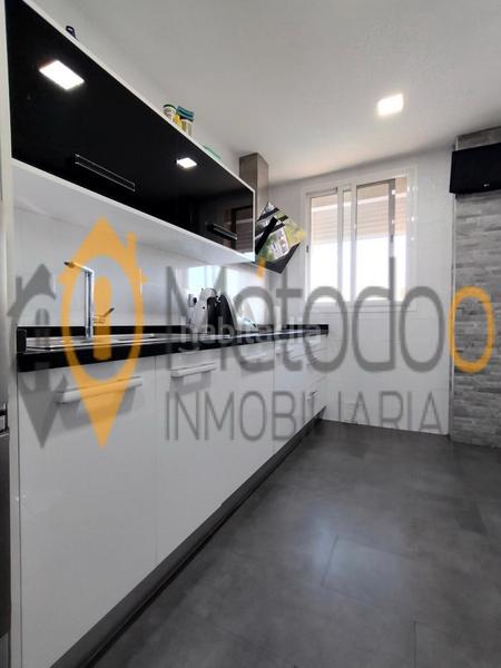 Foto 18d0334e-c1be-4ac6-b544-9952685ae4bc. Appartamento con parcheggio in colores - entreparques Sevilla