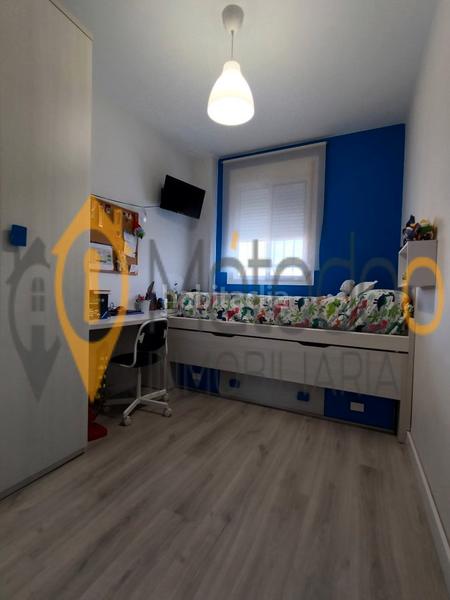 Foto 450b01c8-3684-4658-b724-224abb0d0ec3. Appartamento con parcheggio in colores - entreparques Sevilla