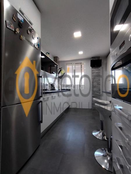 Foto 532694cb-f790-4bab-86d5-0f4b2ac00ef0. Appartamento con parcheggio in colores - entreparques Sevilla