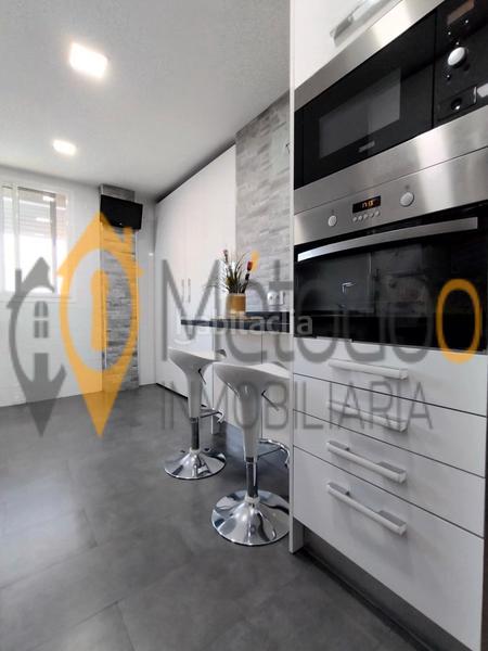 Foto e6a54c38-513b-4dc9-8175-0a815809f543. Appartamento con parcheggio in colores - entreparques Sevilla