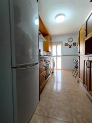 Etagenwohnung in Calle miletos 1. Vivienda ideal para familia