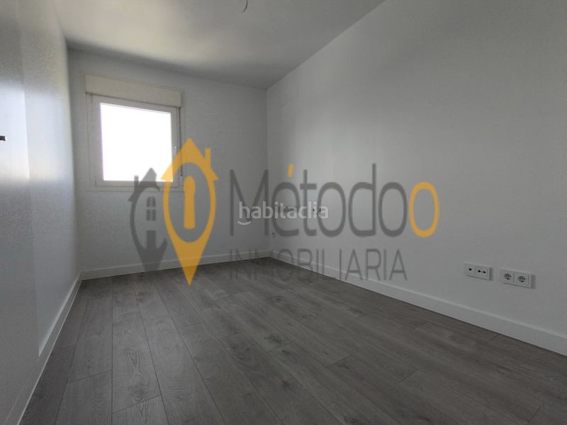 Foto 4a9e78ae-3ff3-4e5a-a489-3521985e4de3. Rent flat with heating parking pool in Torreblanca Sevilla