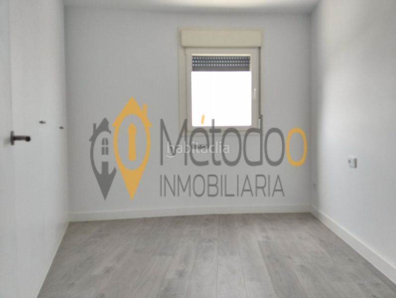 Foto 4f67d8d6-0c7c-4f6b-9f54-59cfc302a5b8. Rent flat with heating parking pool in Torreblanca Sevilla