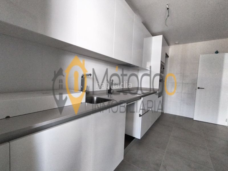 Foto 51d292d4-8d63-4aad-8d14-a92335248926. Rent flat with heating parking pool in Torreblanca Sevilla