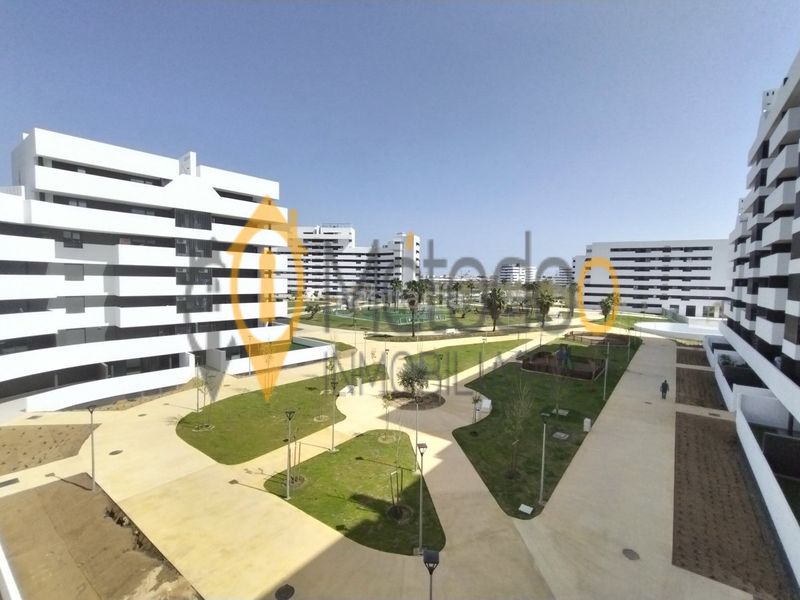Foto cdd2019e-fbf2-4ecb-a218-b86ad7654d20. Rent flat with heating parking pool in Torreblanca Sevilla