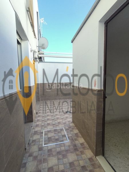 Foto 4045fda8-ef9d-4a82-97b5-2fae44600480. Casa adossada amb aparcament a San Jose de la Rinconada