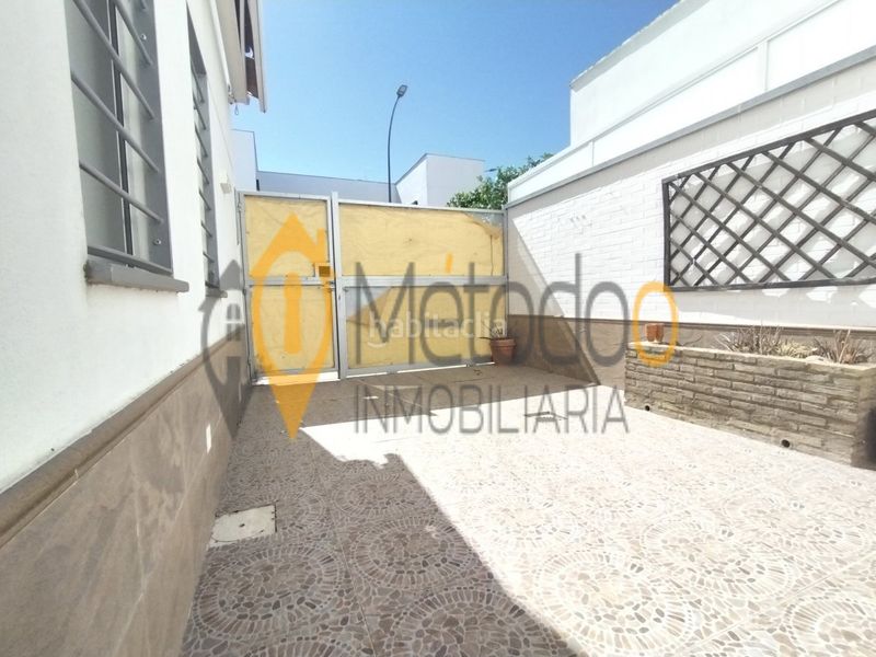 Foto 4aeb6600-a21d-43a3-b058-ddb4049867f0. Casa adossada amb aparcament a San Jose de la Rinconada