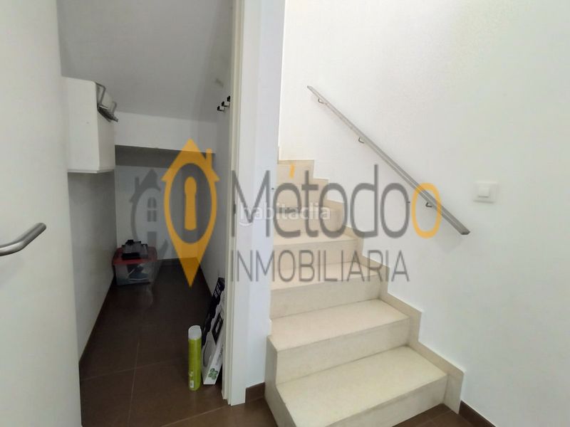 Foto a38f6305-00e4-4bbf-af4a-afebc21837c6. Casa adossada amb aparcament a San Jose de la Rinconada