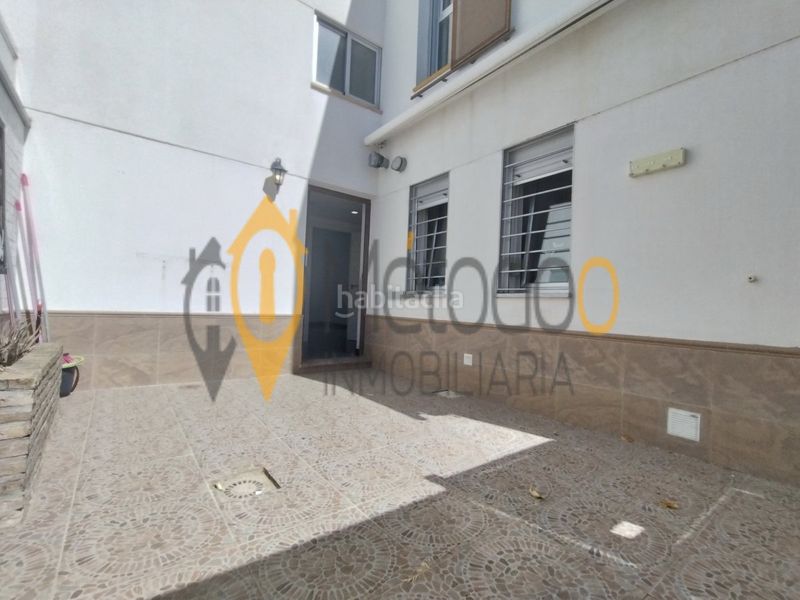 Foto ec694b39-589a-4bd1-98bb-b94978e72762. Casa adossada amb aparcament a San Jose de la Rinconada