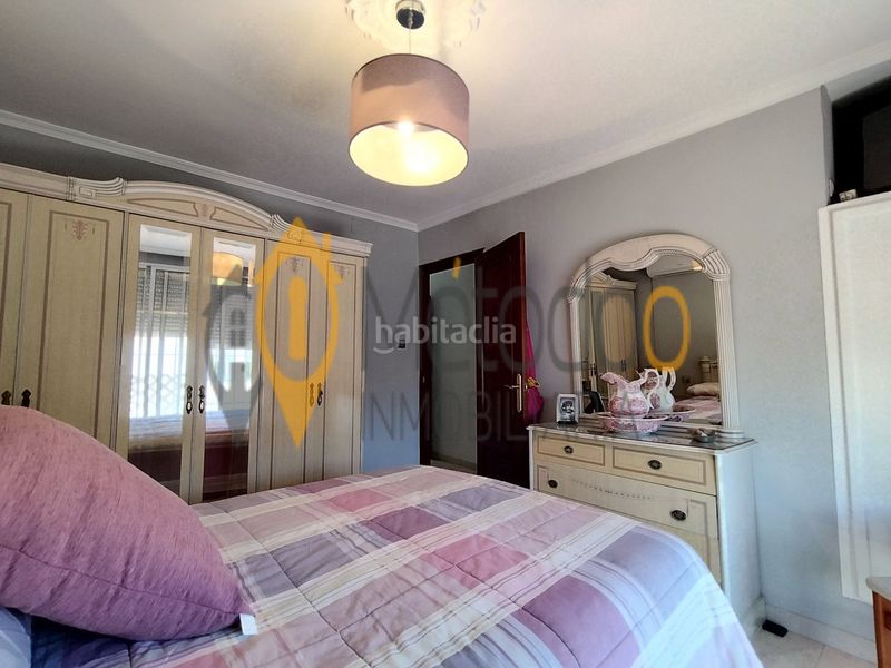 Foto 0d43d169-d603-458e-9c40-2bc69441c44c. Casa adossada a Juan XXIII - Rochelambert Sevilla