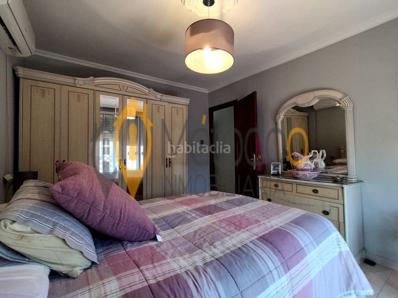 Foto 2b4a99d3-2587-41d4-a5be-cd03fa271c48. Casa adossada a Juan XXIII - Rochelambert Sevilla