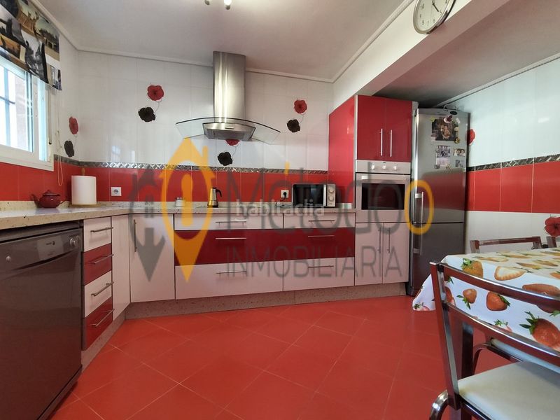 Foto 7432b062-7626-457f-bdf3-3c33cf6c8e68. Casa adossada a Juan XXIII - Rochelambert Sevilla