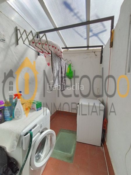 Foto 9b0d2c89-5108-4050-a6c8-c0a5b89474ba. Casa adossada a Juan XXIII - Rochelambert Sevilla