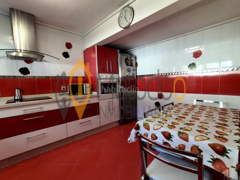 Foto f8c1f716-a6b7-4d09-bfa0-49d7ed951fdd. Casa adossada a Juan XXIII - Rochelambert Sevilla