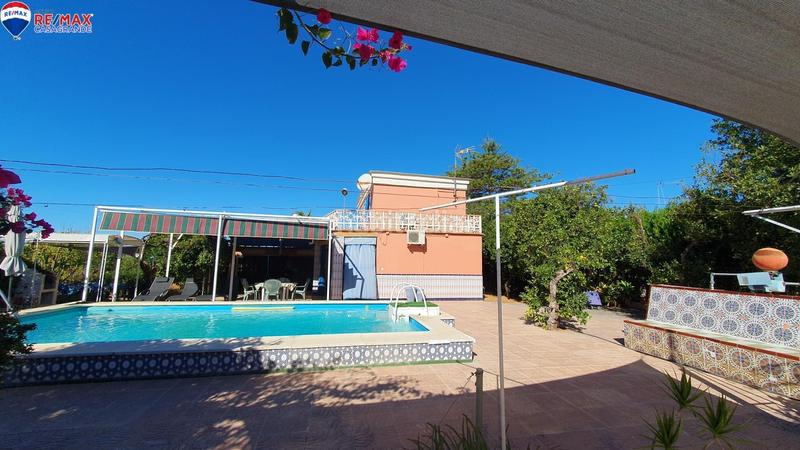 Foto 5fcc22de-8280-4680-9af6-9bf8716d072e. Chalet en urbanizacion pulpejas ii 1 urb. las pulpejas ii en Espartinas