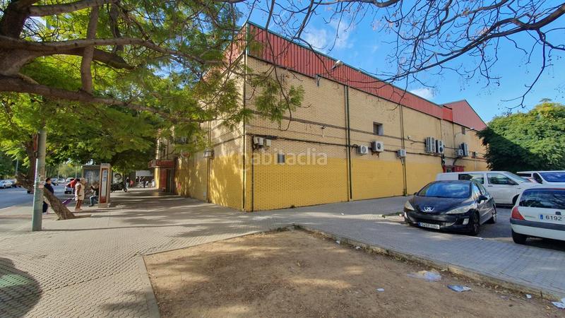 Foto 87520290-091e-4032-b220-8ed4e0242bba. Local comercial  c.c. cencosur La Oliva en Sevilla