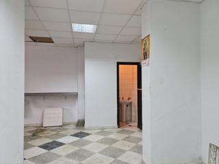 Lloguer Local Comercial a Calle calle de miramar 2. Local comercial zona la laguna