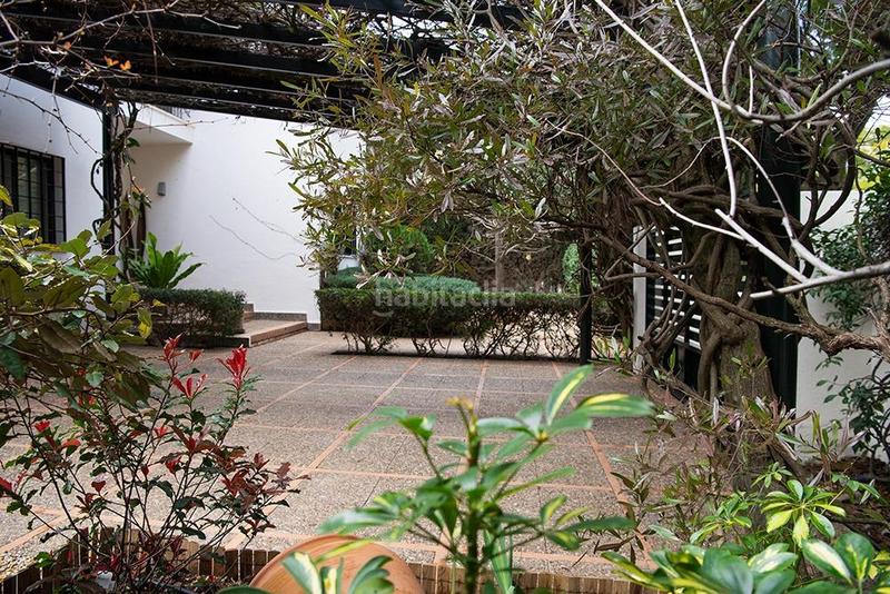 Foto 09c50a80-d625-4028-bb45-b1ae84bdbed8. Chalet mit heizung parking in El Zaudín - Club de Golf Bormujos