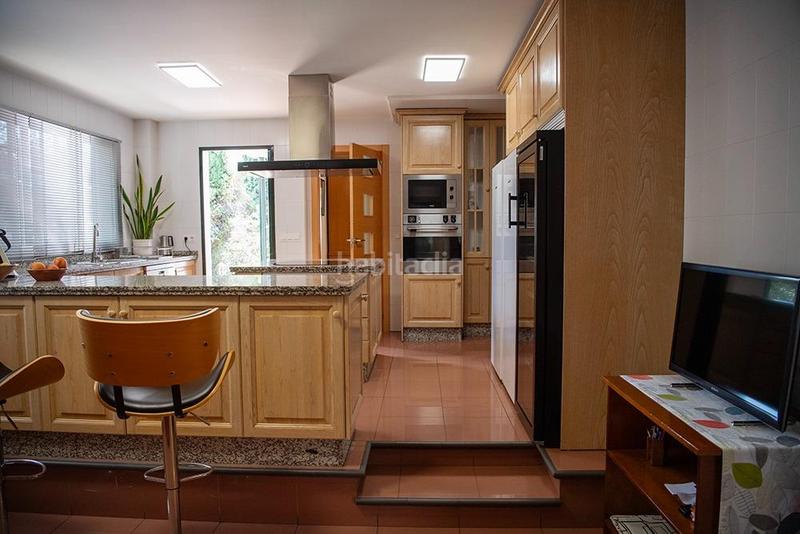 Foto 117e4866-782f-4e8f-b23e-84581ff650f2. Chalet mit heizung parking in El Zaudín - Club de Golf Bormujos