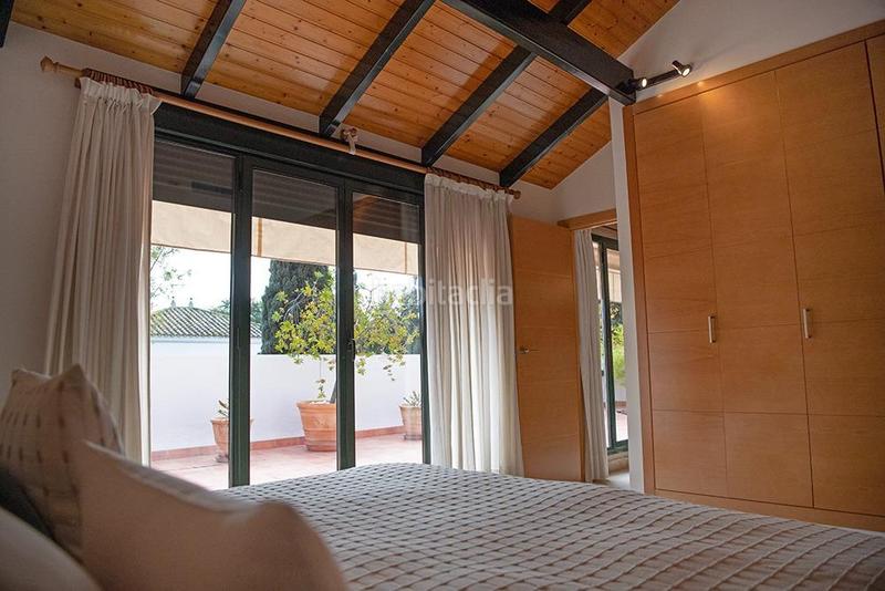 Foto 23acfe94-86ad-46e7-9282-813467eee4d9. Chalet mit heizung parking in El Zaudín - Club de Golf Bormujos