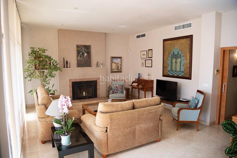 Foto 2f1a9837-37ad-4f4e-8475-5d24f7b364cf. Chalet mit heizung parking in El Zaudín - Club de Golf Bormujos