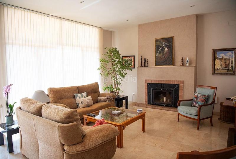 Foto 48c0676c-ab38-4ab7-b2f0-ee7b899bc23e. Chalet mit heizung parking in El Zaudín - Club de Golf Bormujos