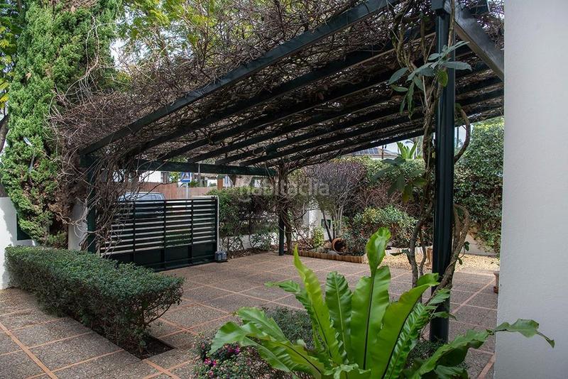 Foto 4ff37811-0658-4b4f-8047-85bb20a533bd. Chalet mit heizung parking in El Zaudín - Club de Golf Bormujos