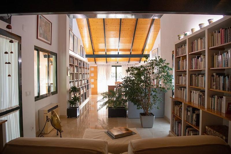 Foto 5c1c40aa-86d7-4bcd-a11c-5d3dcab9f33f. Chalet mit heizung parking in El Zaudín - Club de Golf Bormujos