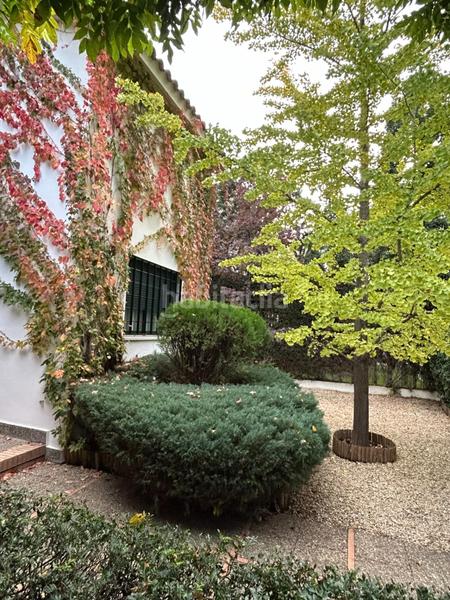 Foto 5fd6c970-6aaf-4931-be38-668168d35886. Chalet mit heizung parking in El Zaudín - Club de Golf Bormujos