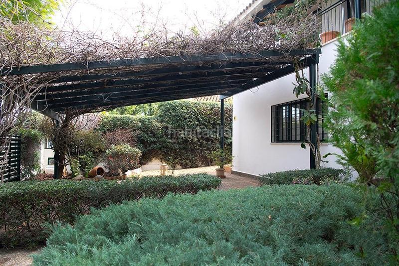 Foto 834aea97-a3ed-4560-90ce-d2cfe5f402f1. Chalet mit heizung parking in El Zaudín - Club de Golf Bormujos