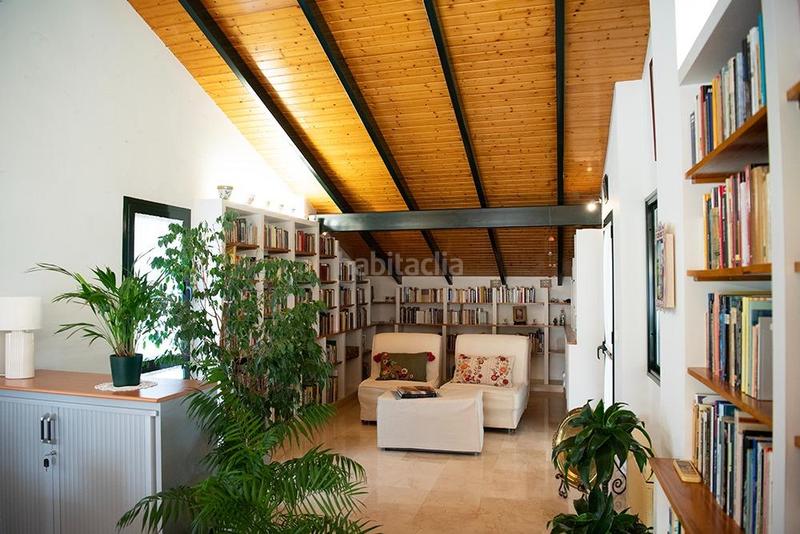 Foto 83b0a3a7-f72d-4664-b029-059305803334. Chalet mit heizung parking in El Zaudín - Club de Golf Bormujos