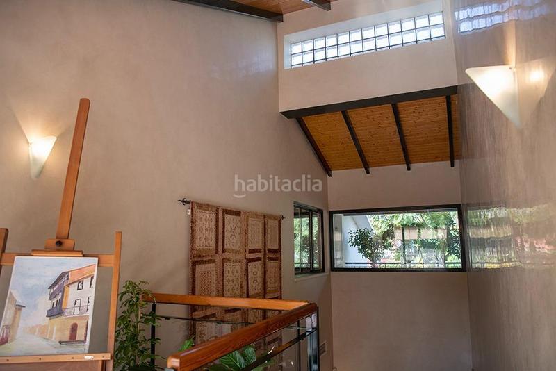 Foto 9a56bf7c-3e1b-456a-9c67-018baddbb87b. Chalet mit heizung parking in El Zaudín - Club de Golf Bormujos