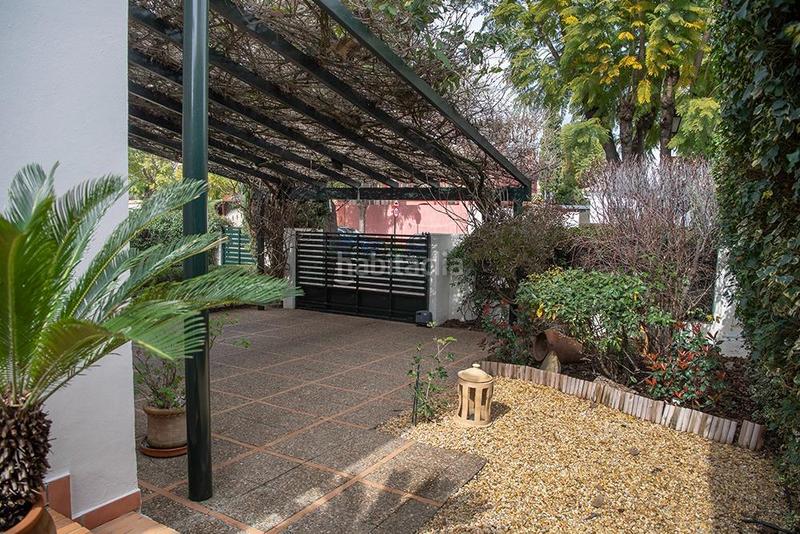 Foto 9cc86f89-a314-417e-8fa9-99685b06070a. Chalet mit heizung parking in El Zaudín - Club de Golf Bormujos