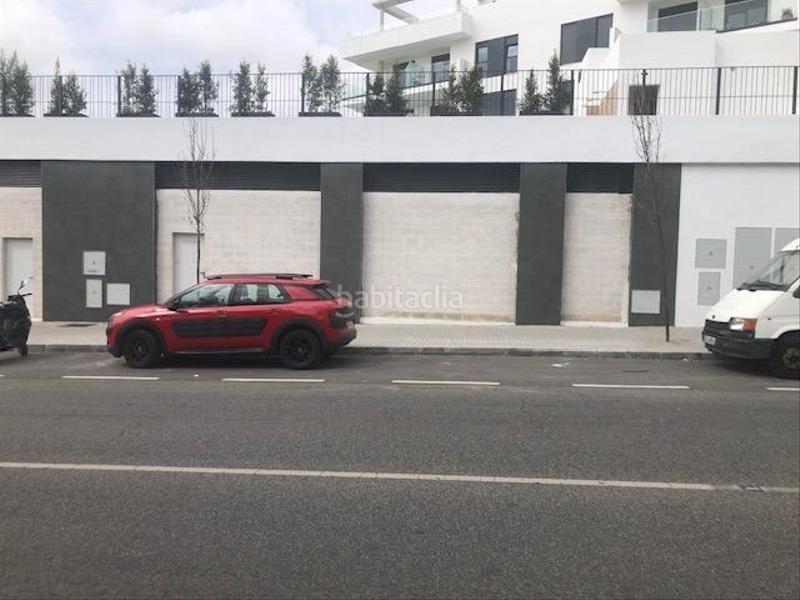 Foto 57c5e360-b58a-46ef-90db-601acfdc3e51. Alquiler local comercial magnífico local con la mejor ubicación posible . en Tomares