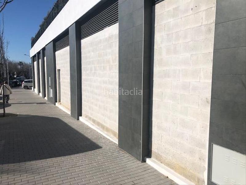 Foto fc5b54df-129f-44da-86c5-1b74b6a05190. Alquiler local comercial magnífico local con la mejor ubicación posible . en Tomares
