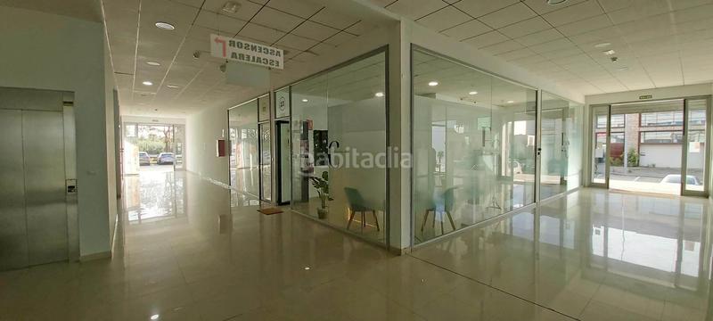 Foto dce68c76-7826-4f21-87cb-f1db8142778f. Oficina la oficina que buscabas y a un precio inmejorable en Bollullos de la Mitación