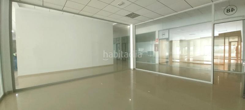 Foto ffb6fd67-f089-420d-8b27-0fe9f678f64c. Oficina la oficina que buscabas y a un precio inmejorable en Bollullos de la Mitación
