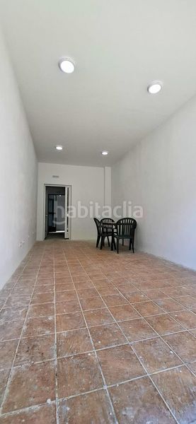 Foto 90aa2180-3917-42a3-8c76-b9ae83de8404. Local comercial a Lora del Río