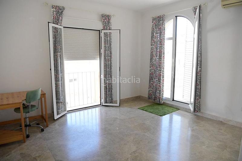 Foto 565cd813-6a03-4563-b496-b81456fe9576. Casa pareada estupenda casa en olivar de Aljamar. en Tomares