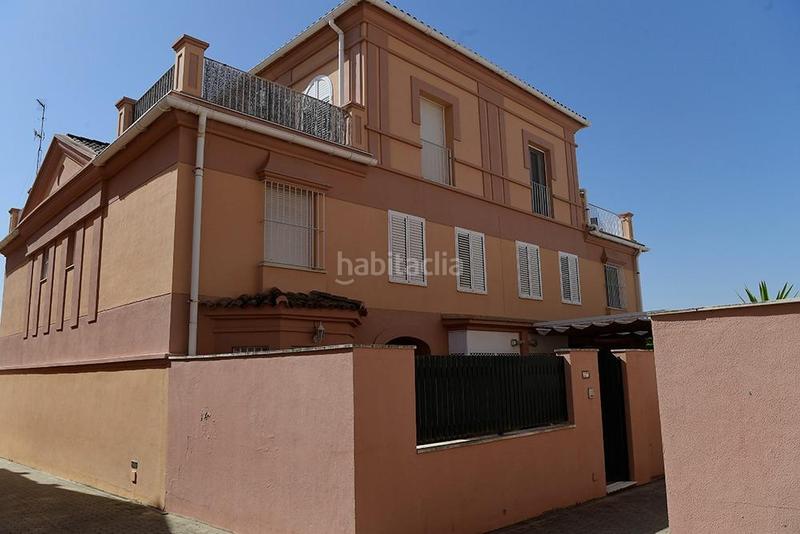 Foto 57a551ac-8747-47ae-b839-9d0a05f8b6c9. Casa pareada estupenda casa en olivar de Aljamar. en Tomares