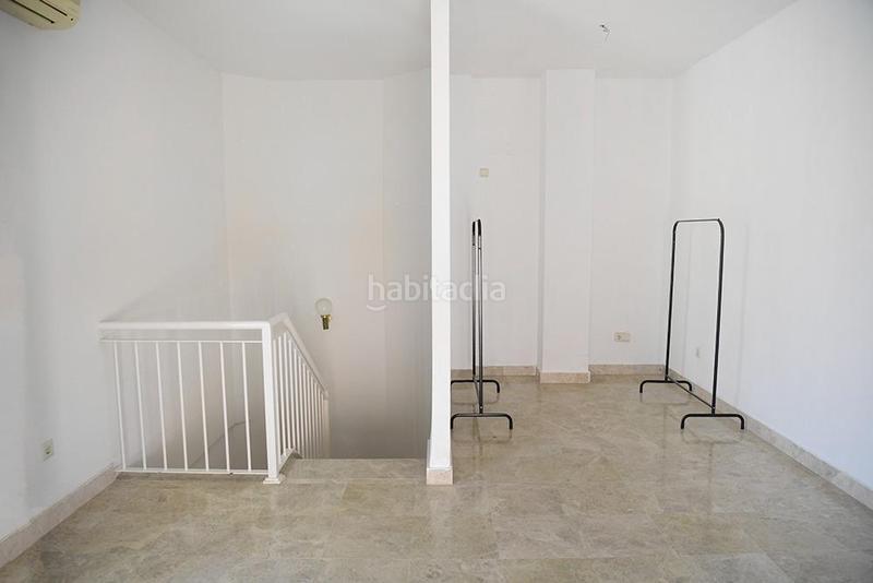 Foto 5eb29b0b-ba2f-4ca9-9d43-2b2b97e0de5d. Casa pareada estupenda casa en olivar de Aljamar. en Tomares