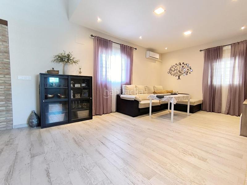 Foto 41a7872a-ac74-4a49-bac2-932019162e87. Casa  en venta en Gines