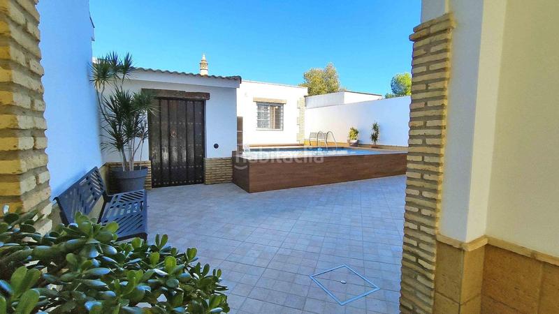 Foto 98294ae0-ba32-4615-9df5-e5fdd14b1400. Casa  en venta en Gines