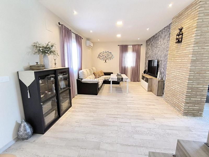Foto dabb06c9-4480-4d70-a775-42c5bb822cfe. Casa  en venta en Gines
