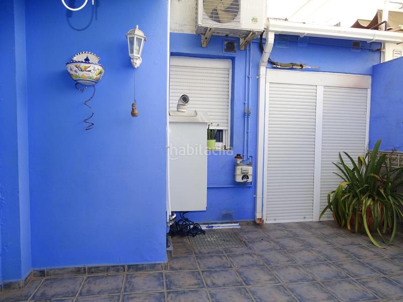 Foto 13b10922-04a8-4229-9410-1181ed387fc8. Casa adossada amb calefacció aparcament a Centro Tomares