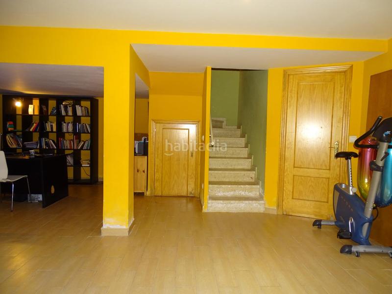 Foto be08046c-19db-4e24-9086-ad034ca645f6. Casa a schiera con riscaldamento parcheggio in Centro Tomares