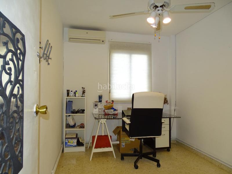 Foto fb202a33-22ba-4520-b418-461c585c170f. Casa adossada amb calefacció aparcament a Centro Tomares