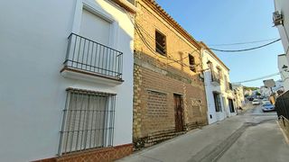 Casa en Calle ancha 15. Casa de nueva construcción 2021