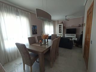 Appartement à Santa Clara. Piso en edificio gran vía en santa clara