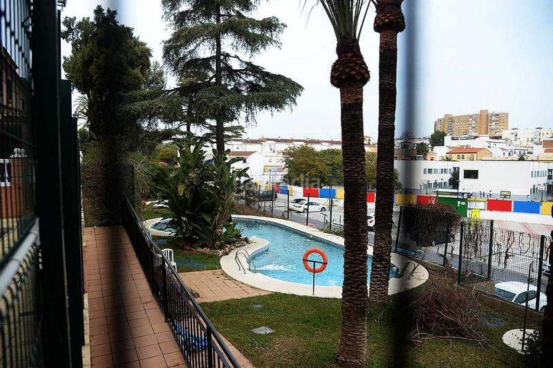 Foto 2cac1492-136e-4dd9-94c4-83aff819edf7. Duplex con parcheggio piscina in Centro Tomares